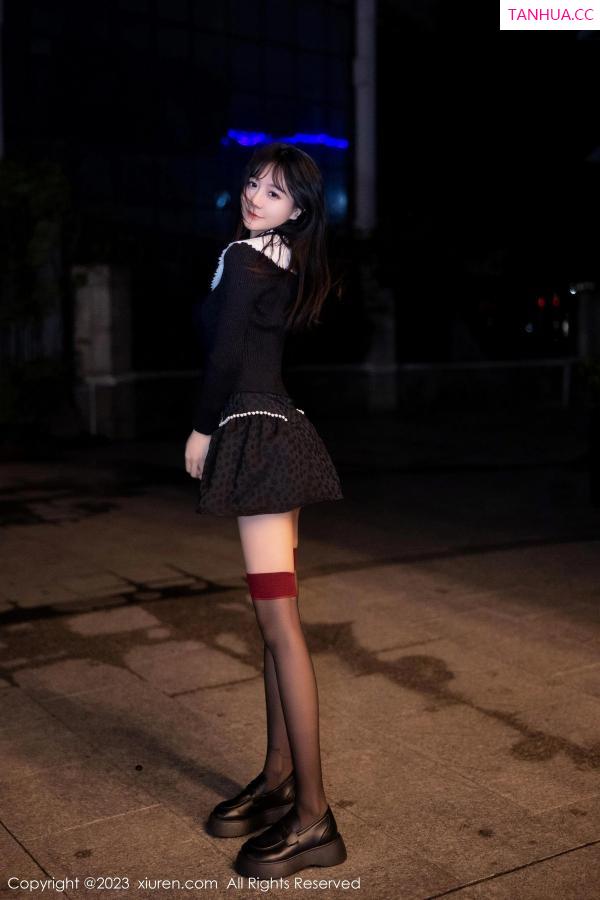   [XiuRen]高清写真图 2023.05.11 No.6724 幼幼 黑丝美腿第2张图片